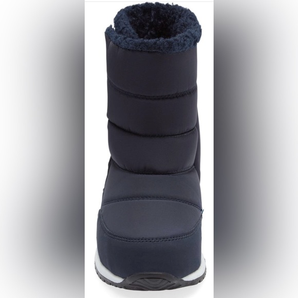 EUC / VGUC Size 10M Navy Zella Boy’s' Quilted Fleece Lined Snow Boot - Picture 3 of 9